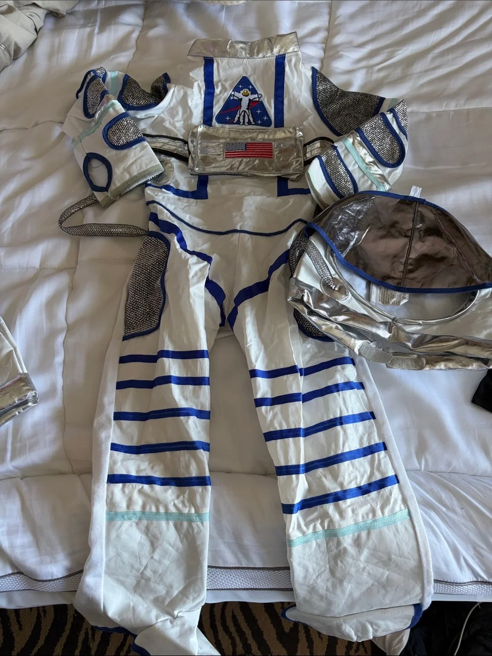 Kids White & Blue Space Costume - 4/5